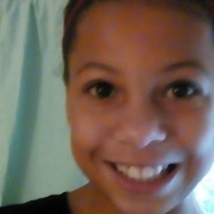 Meet your Posher, Rayne